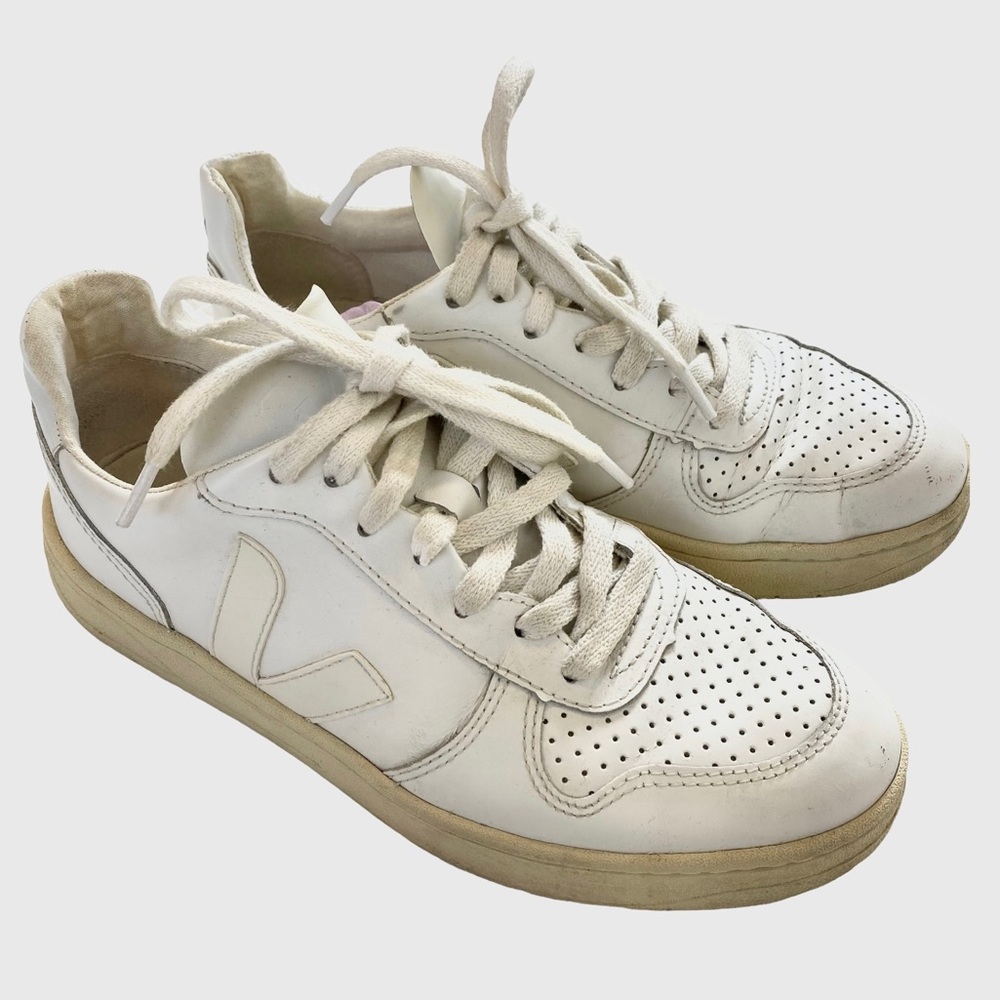 Veja White Leather Low-Top Sneakers with Off-White Soles